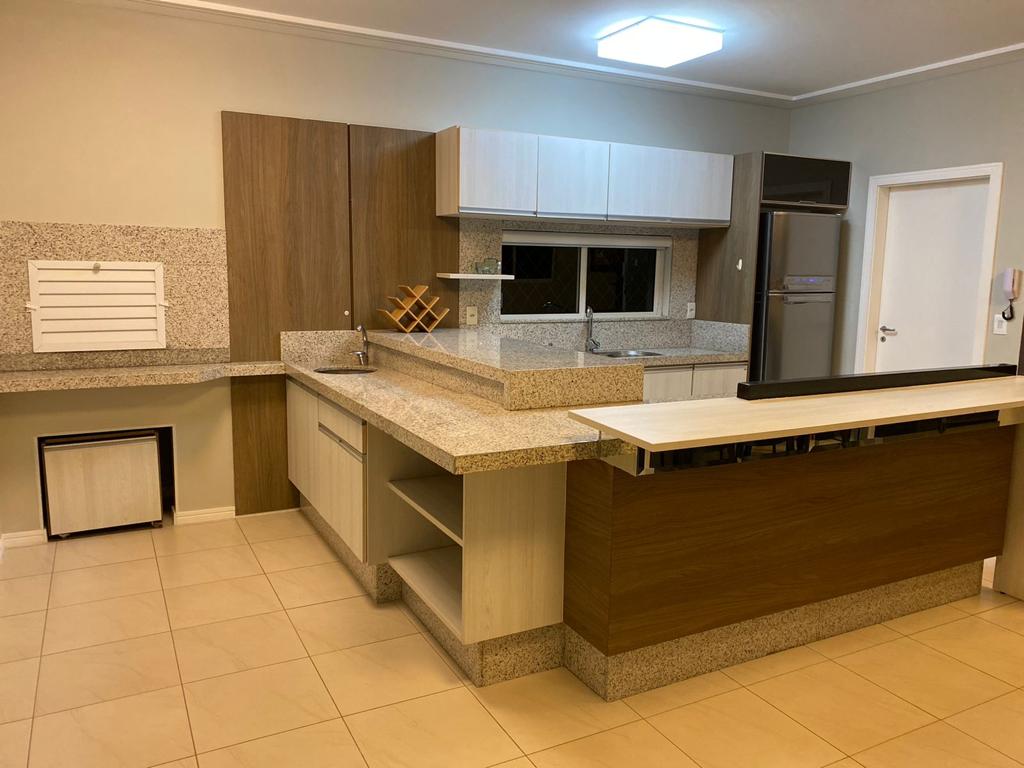 MOBILIADO PRONTO PARA MORAR - 140 METROS DA AV. NEREU RAMOS